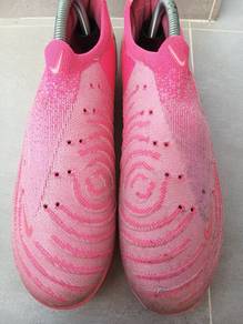kasut bola nike