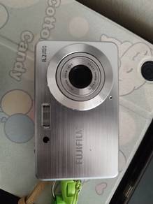 Vintage Fujifilm FinePix  J10 CAMERA