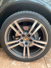21 inch Original Porsche Cayenne 958 Turbo Wheels