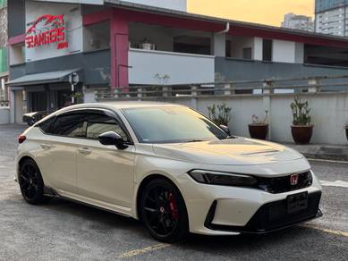 Honda Civic TYPE R in Desa Petaling, KUL