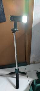 360° Rotate 3 in 1 Bluetooth LIVE Selfie Stick Mon