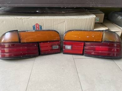 lampu belakang wira 93