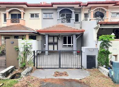 2-storey Terraced House For Sale in Seri Kembangan,SGR
