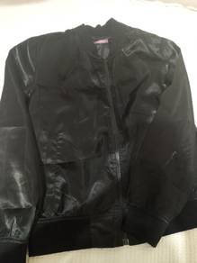 Preloved Black Satin Bomber Jacket Casual Outerwea