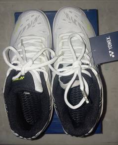 Kasut yonex