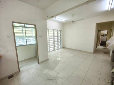 Apartment For Rent in Emerald Park