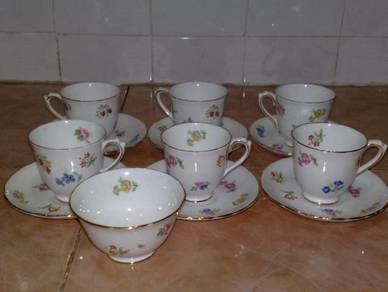 Cawan piring chelsea staffs England coffee set
