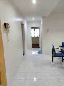 Condominium For Rent in Pierce Palace
