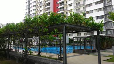 Condominium For Sale in Koi Kinrara