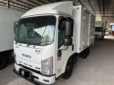 ISUZU NLR77 1Ton Box 10 Feet 2017