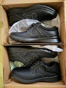 Clarks Cottrell Plain (wide fit uk 7)