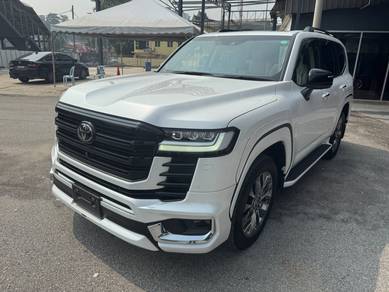 Toyota Land Cruiser ZX in Puchong, SGR