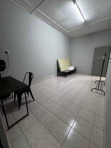 Room in Kuantan, PHG