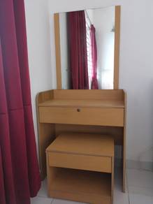Dressing table + stool for Sale
