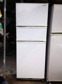 Refrigerator Ice Peti Sejuk Gold Star 3 Pintu Ais
