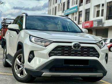 Toyota Rav 4 2.5L in Serdang, KUL