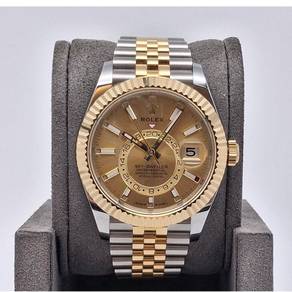 Pre Owned Dec 2023 Rolex Sky Dweller Champagne