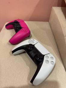 PS5 Slim Disc Edition + 2 Controllers