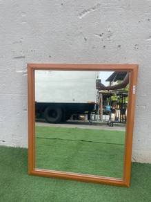 YE94Q Cermin Berbingkai Kayu 2.5 x 3 Feet