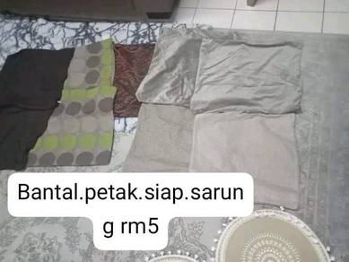 bantal free sarung free alas each satu set