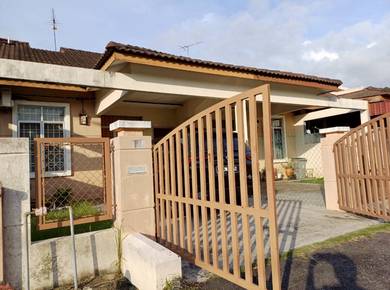 1-storey Terraced House For Sale in Ujong Pasir,MLK
