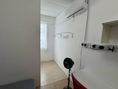 Room in Kuching, SWK