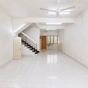 2-storey Terraced House For Sale in Seri Kembangan,SGR