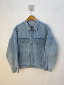 GU Light Wash Denim Trucker Jacket