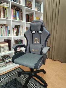 Kerusi Gaming chair