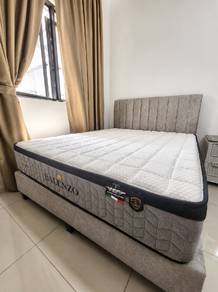 Brand new and unused Queen bedroom set for sale