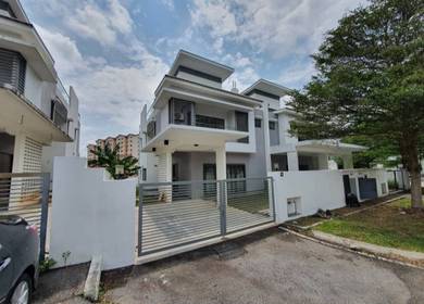 Semi-Detached House For Sale in Bangi,SGR