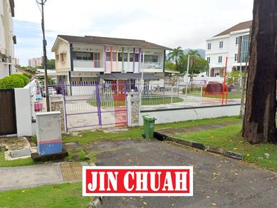 Semi-Detached House For Sale in Jelutong,PNG