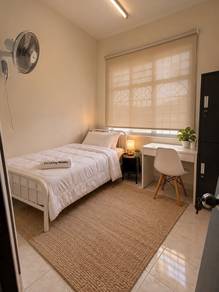 Room in Ayer Keroh, MLK