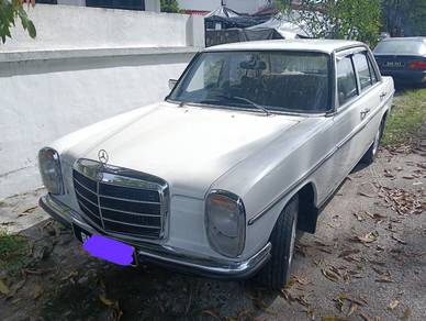 Mercedes Benz 240D in Seremban, NSN