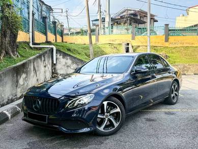Mercedes Benz E200 200 AVANTGARDE (CKD) in Desa Petaling, KUL