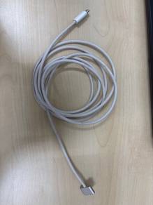USB-C to MagSafe 3 Cable
