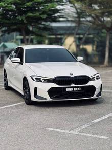 BMW 330i 30i M SPORT in Kajang, SGR