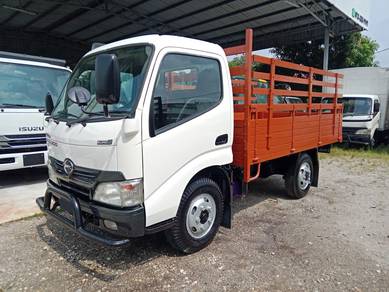 2013 Hino WU600R | Kargo Am 10'4"