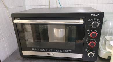 Oven and 2 stainless steel table