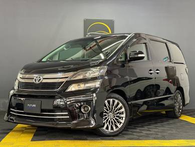 Toyota Vellfire Z GOLDEN EYES in Cheras, KUL