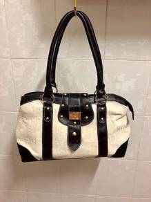 BONIA Handbag