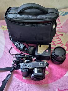 Sony ZV-E10 + Viltrox 35mm f/1.7 + Kit Lens + 64GB