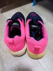 PUMA jogging shoes 