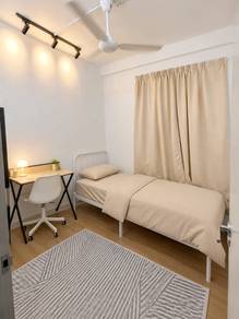 Room in Gombak, KUL