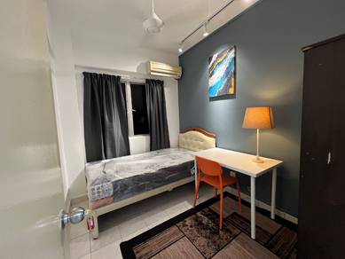 Room in Mutiara Damansara, SGR