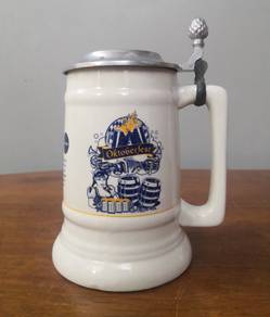 Octoberfest mug with metal lid prost