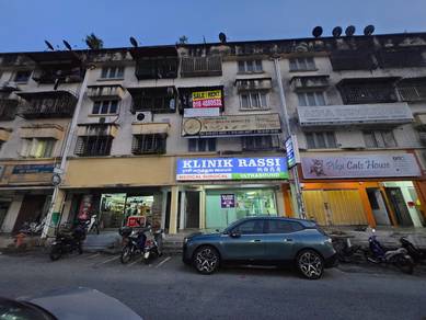 Flat For Sale in Taman Pinggiran Batu Caves Flat