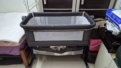 baby cot