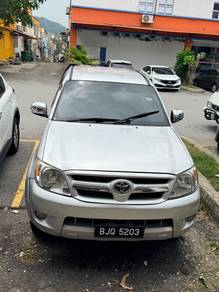 Toyota Hilux G in Puncak Jalil, SGR