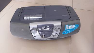 Sony CD Radio Cassette Audio Player CFD-V8